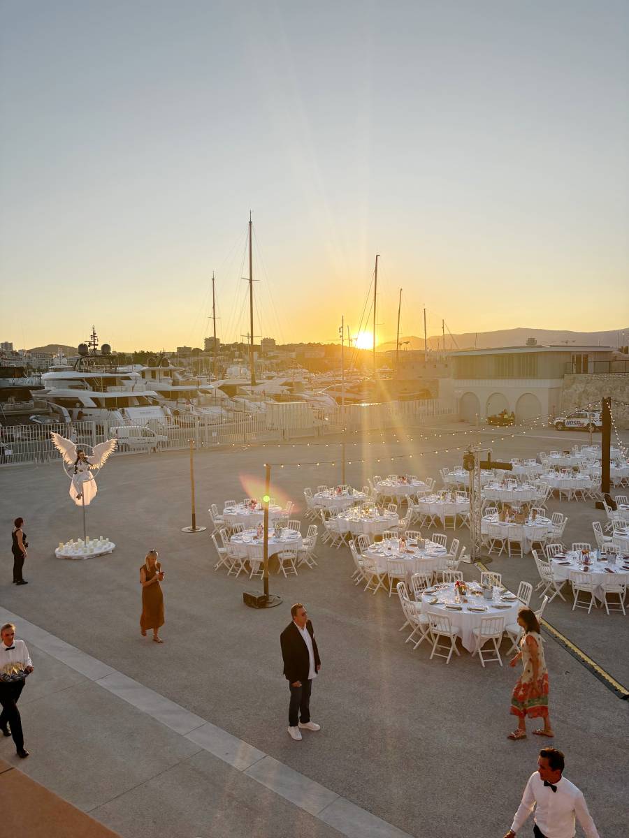 Diner de Gala à Antibes, CCI 